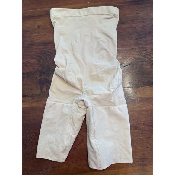 Spanx Womens Higher Power Shorts Beige High Waisted Shaping Short Sz M 2745 NEW - Picture 4 of 6